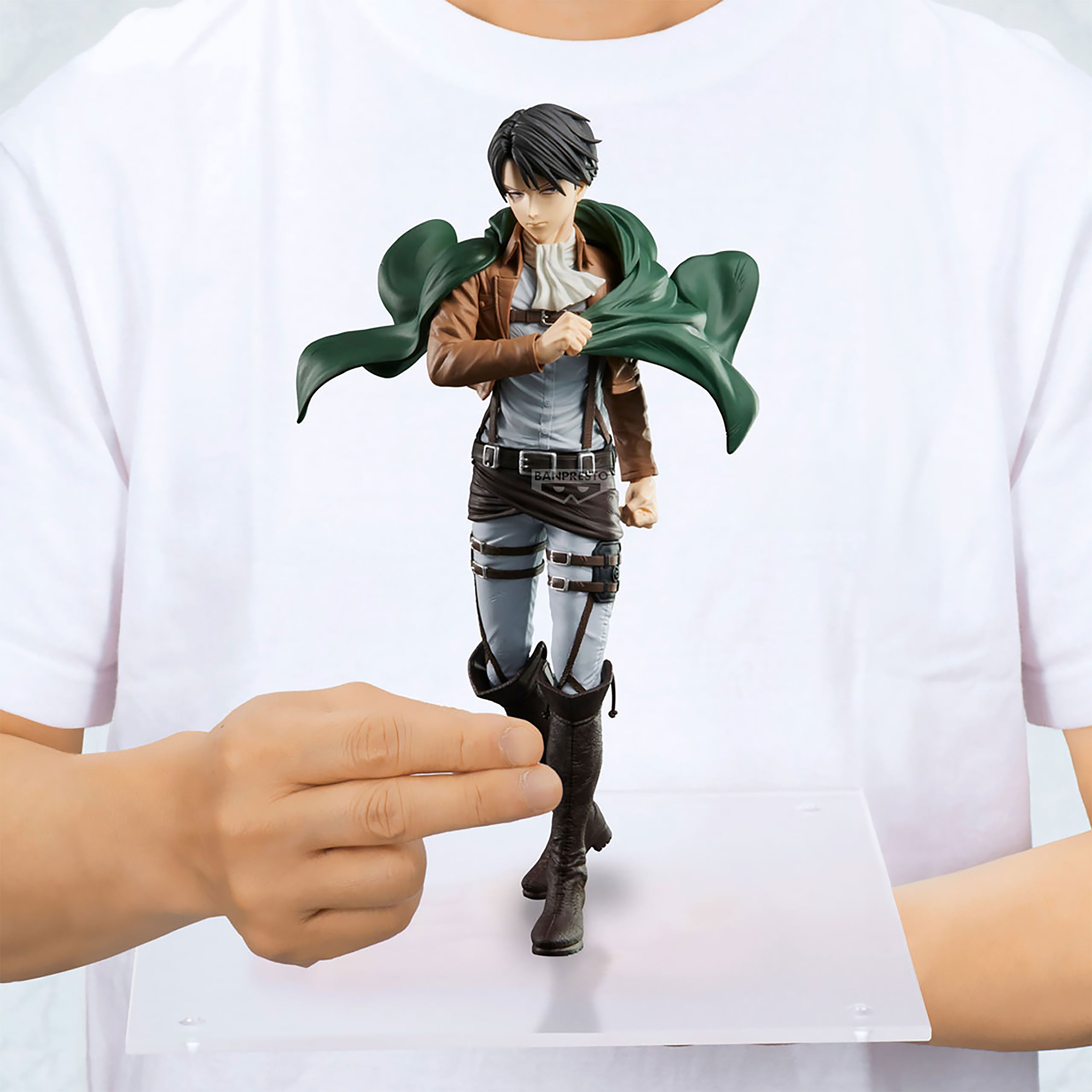 Figura Levi Ackerman Attack On Titan Banpresto Grandista